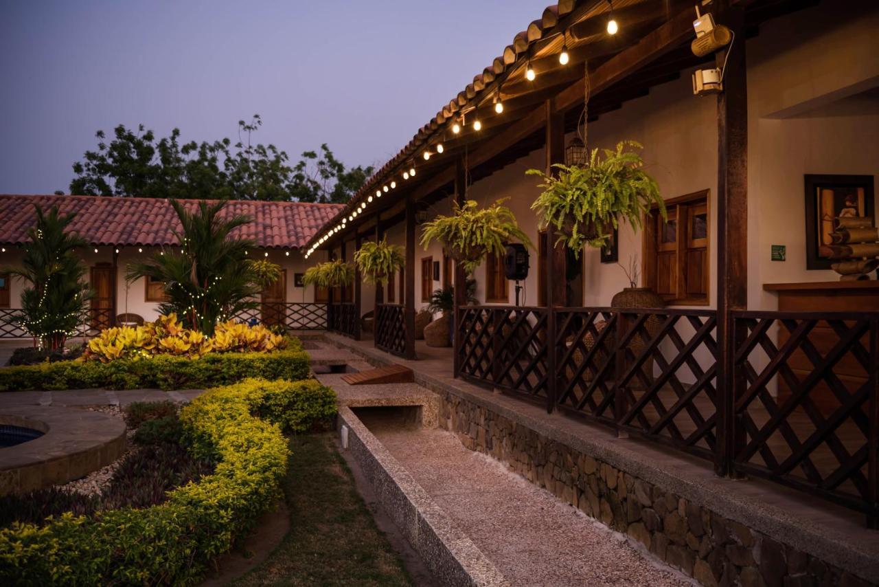 Eco Hotel Nativo Juan de Acosta エクステリア 写真